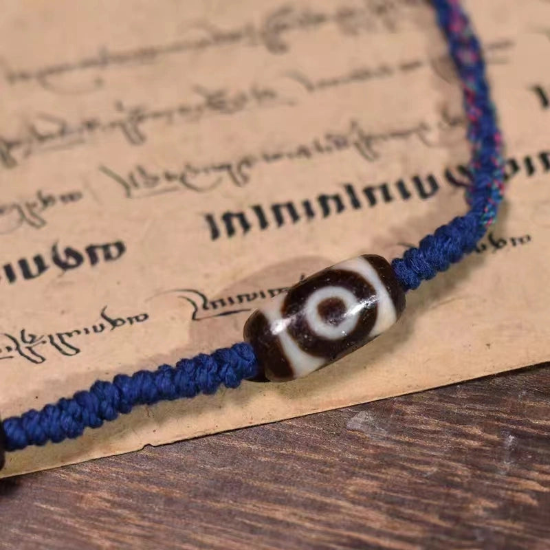 Fortune-attracting and protective dZi bead necklace