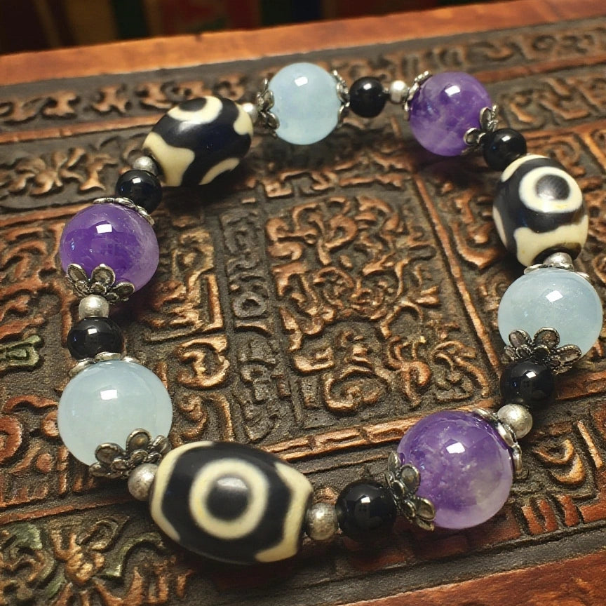 DIY Tibetan Dzi & Crystal Bracelet – Every Bead Emits Spiritual Energy and Embodies Cultural Trendiness.