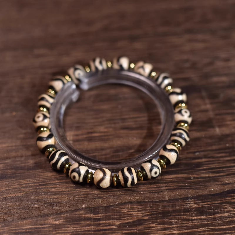 Tibetan Dzi Bead Bracelet: A Blend of Ancient Culture and Retro Style, Your Unique Statement Piece.