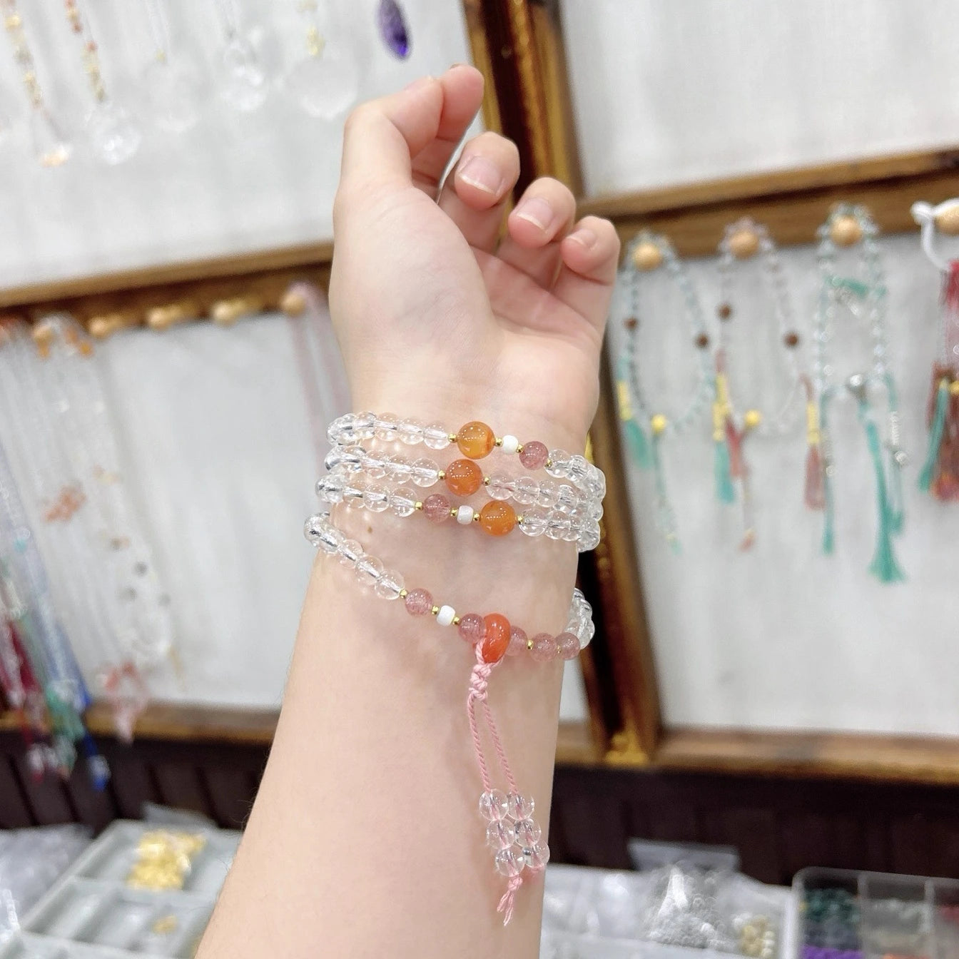 Three-circle bracelet made of natural white crystal